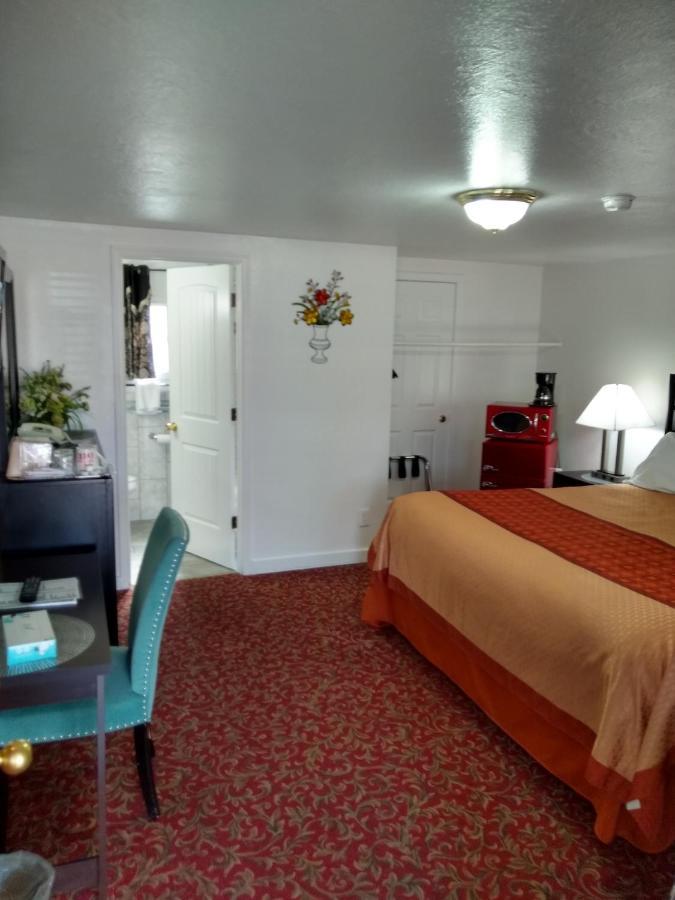 Holiday Motel Bend Eksteriør billede